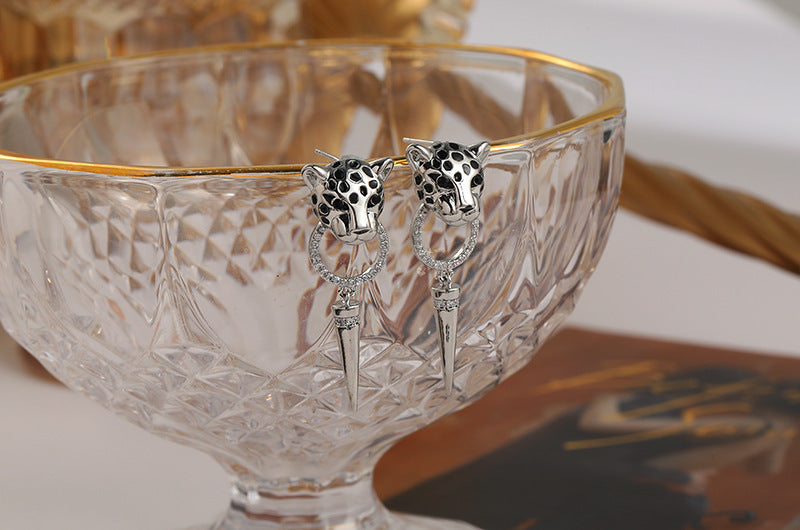 Women's Fashion Personality Trend Stud Earrings