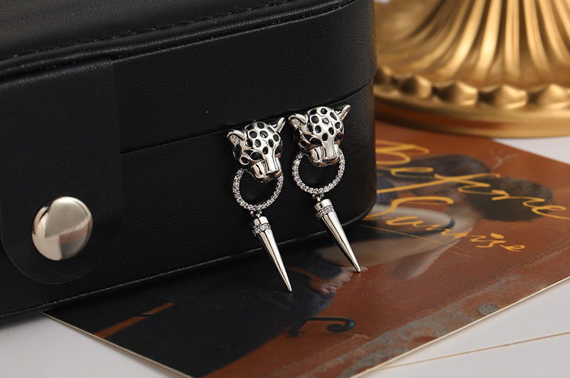 Women's Fashion Personality Trend Stud Earrings