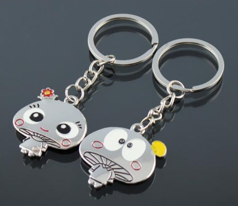 Hot Sale Cute Couple Cat Keychain for Lovers Alloy Fashion Enamel Trinket Ring For Car Key Chain The Birthday Gift llaveros